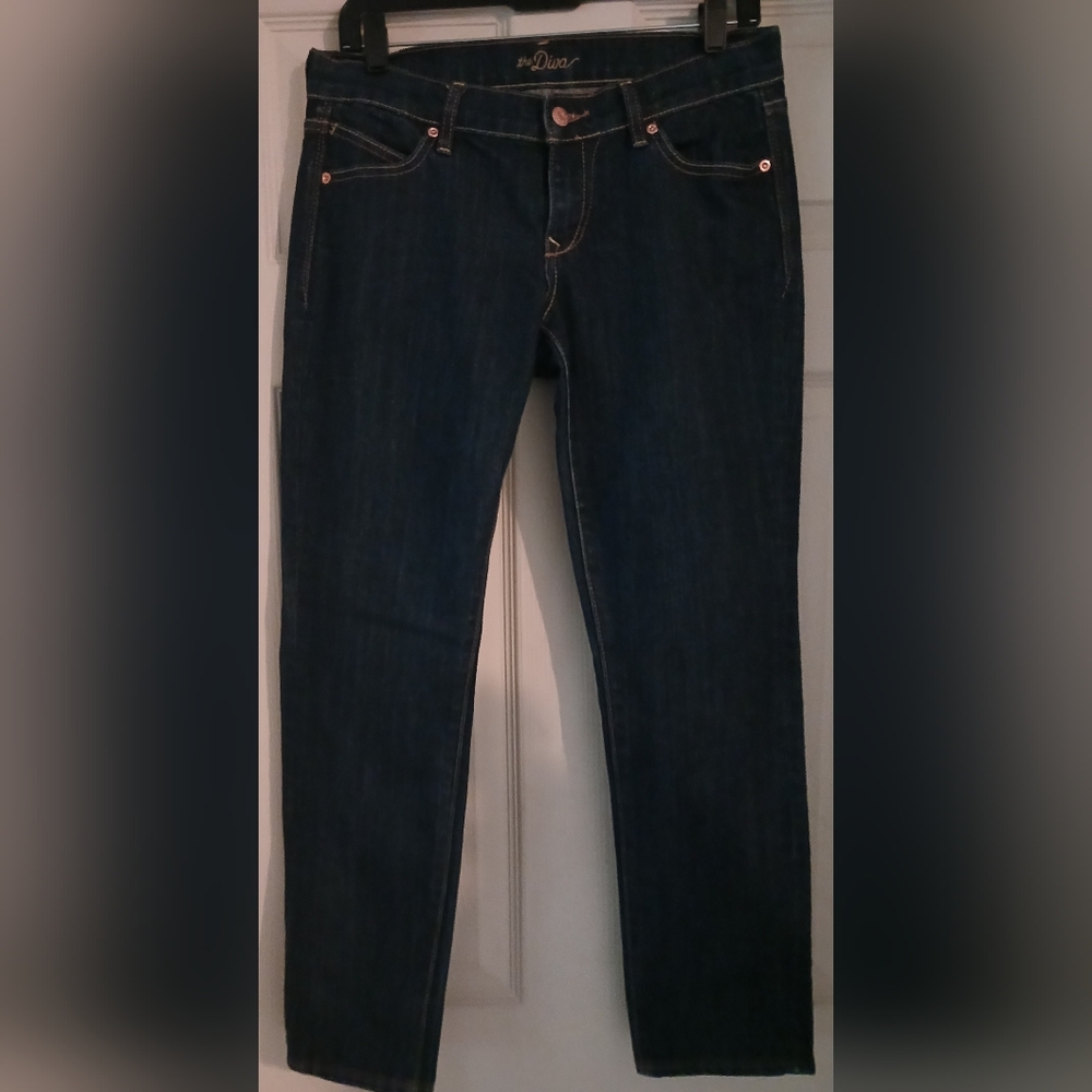 5/$25 Old Navy Jeans 4 Short